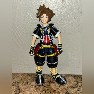 Disney Kingdom Hearts Diamond Select Sora Action Figure 6”
